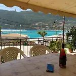 Holidays شقة فندقية فاسيليكي
