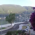 Holidays شقة فندقية فاسيليكي