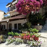 Holidays Aparthotel 3*